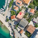 Beach Front Apartment In Brodarica With Lake View Apartment *