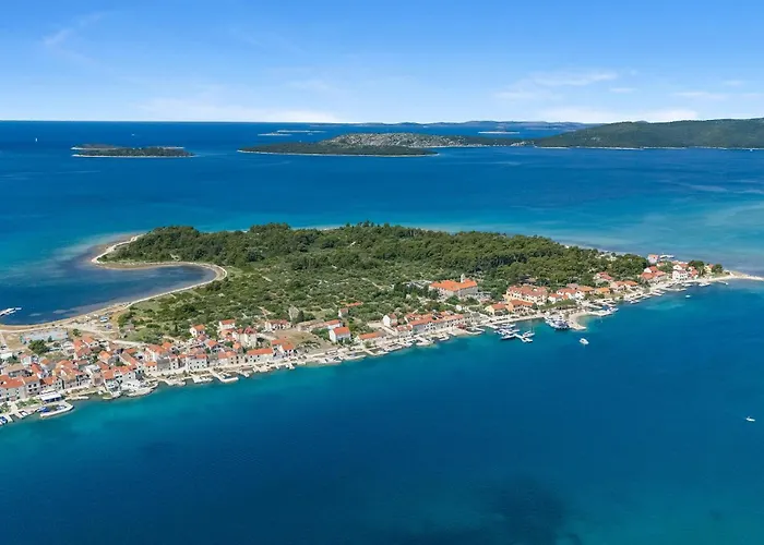 2 Bedroom In Apartman Brodarica (Sibenik-Knin)